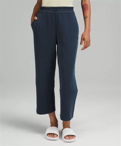 softstreme cropped trousers.